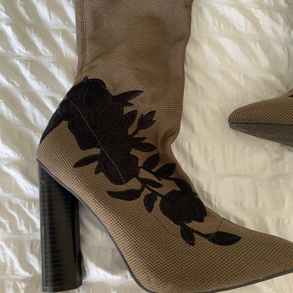 Qupid Parma Khaki stretch high heel boots size 9 - Picture 10 of 15